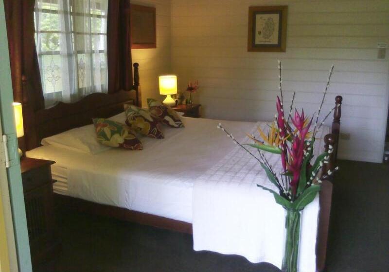 ホテル Licuala Lodge