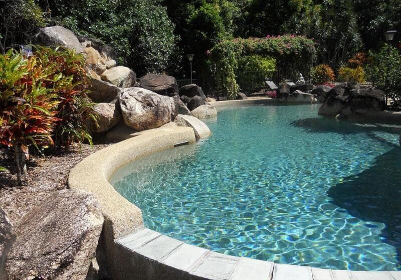 ホテル Licuala Lodge