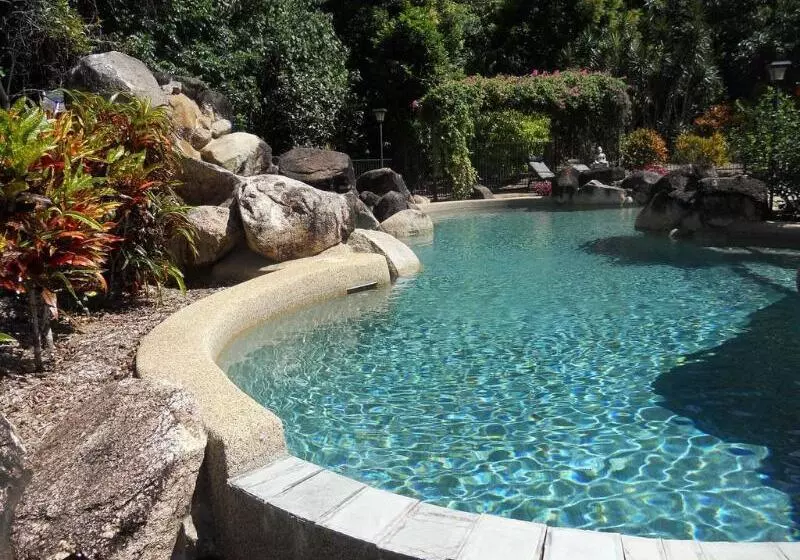 호텔 Licuala Lodge