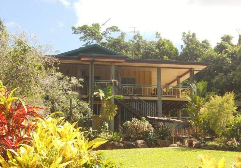 ホテル Licuala Lodge