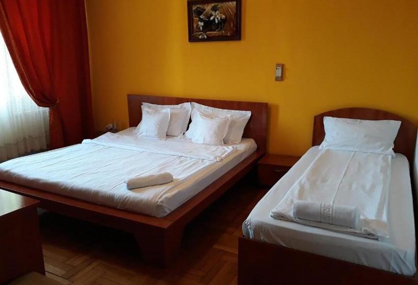 فندق Pensiunea Sydney