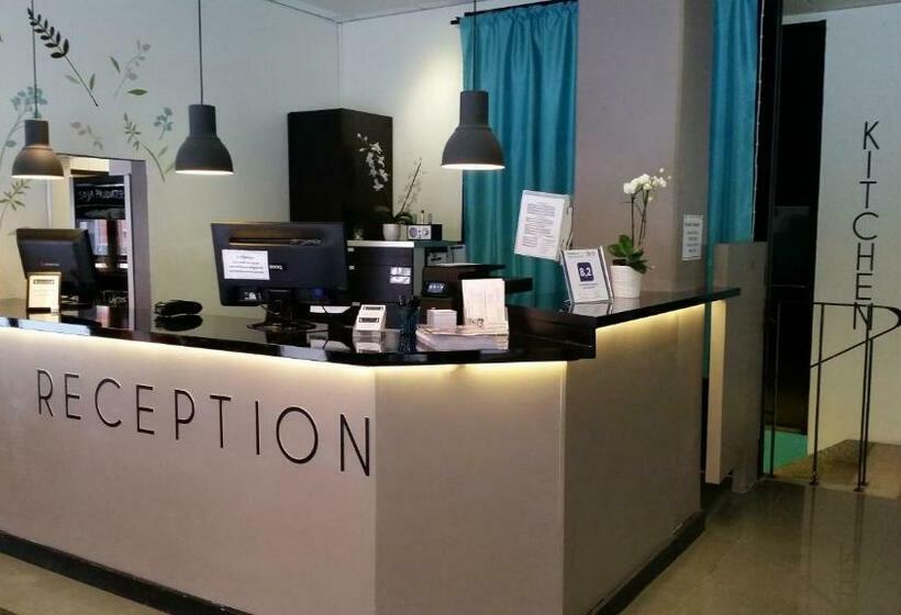 هتل Vandrarhem Uppsala Centralstation