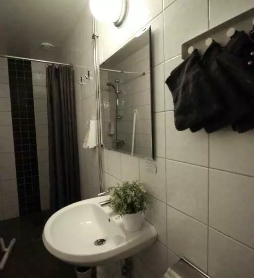 Hotel Vandrarhem Uppsala Centralstation