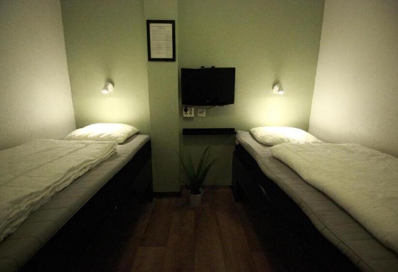 هتل Vandrarhem Uppsala Centralstation