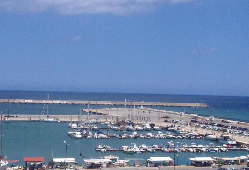 Jason Hotel Apartments