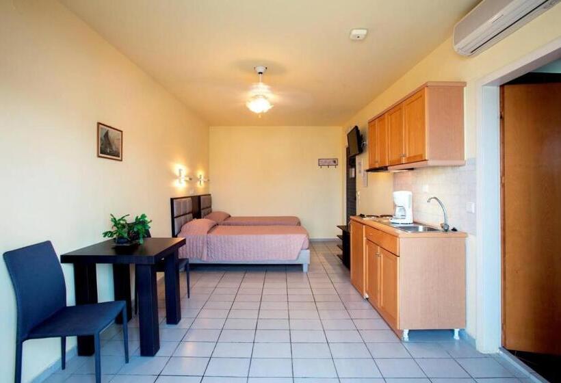 Jason Hotel Apartments