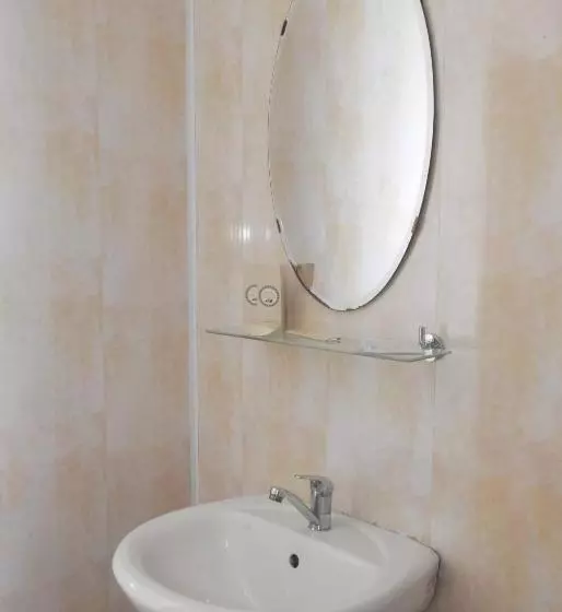 בית מלון כפרי Atmosphera Petrogradskiy