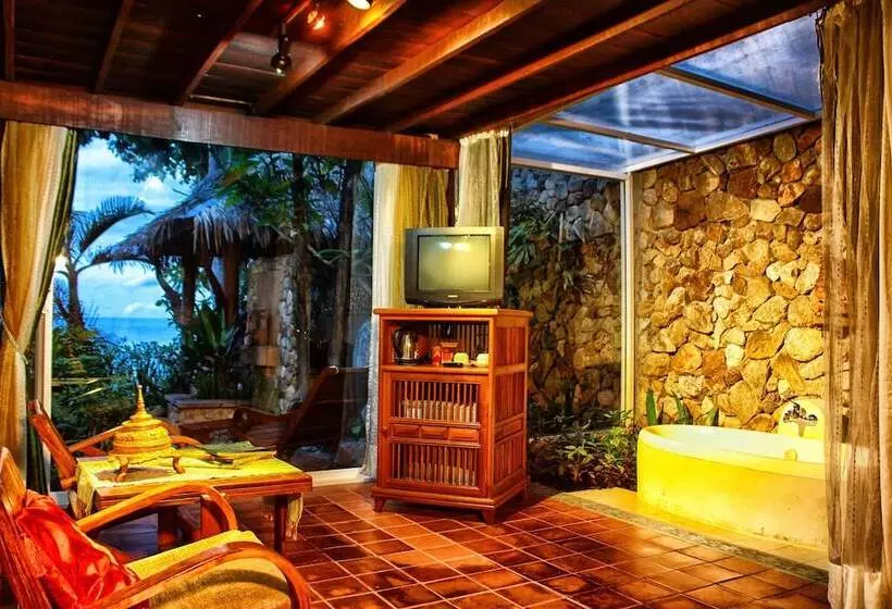 هتل Ban Sabai Big Buddha Retreat & Spa