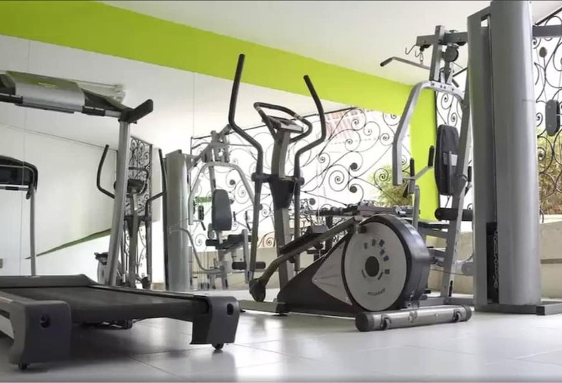 فندق Cosmos   Cali