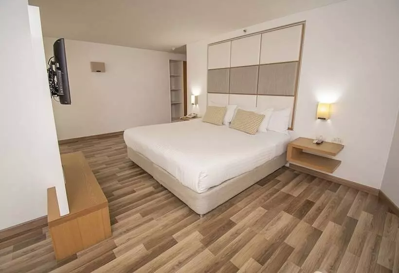 Отель Cosmos Cali