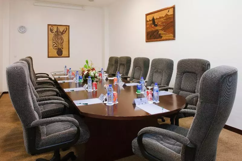 Отель Holiday Inn Accra Airport By Ihg