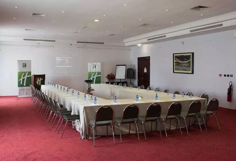 Отель Holiday Inn Accra Airport By Ihg