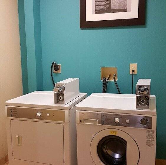 Holiday Inn Express Hotel & Suites Pensacola West Navy Base, An Ihg