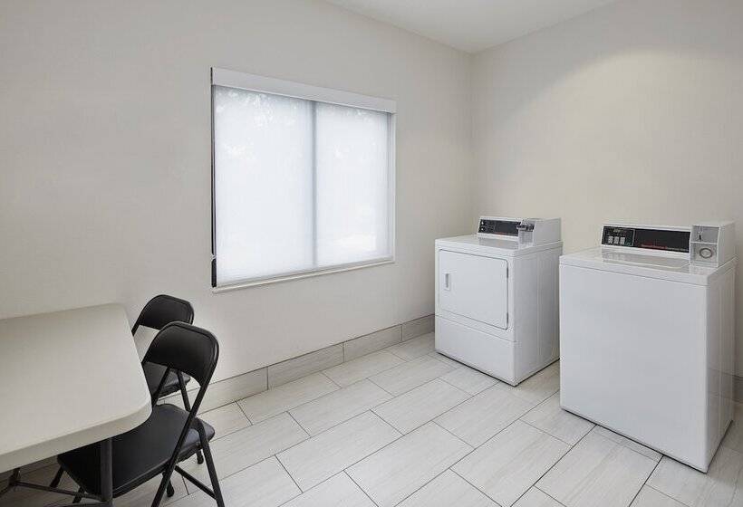 Holiday Inn Express Hotel & Suites Pensacola West Navy Base, An Ihg