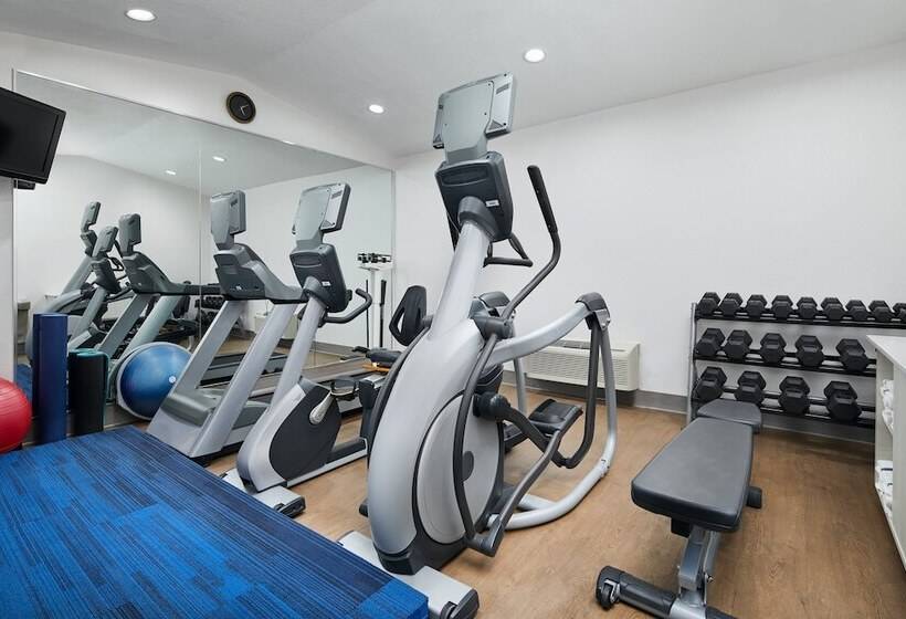 Holiday Inn Express Hotel & Suites Pensacola West Navy Base, An Ihg