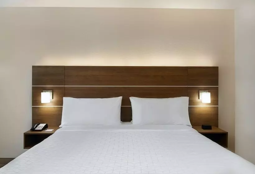 Holiday Inn Express Hotel & Suites Pensacola West Navy Base, An Ihg