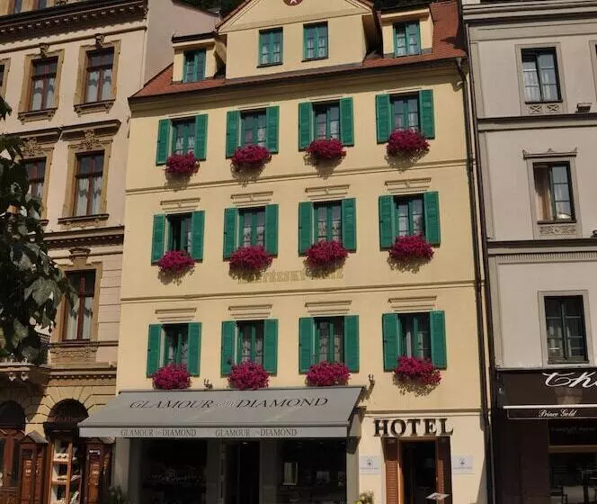 ホテル Maltezský Kříž