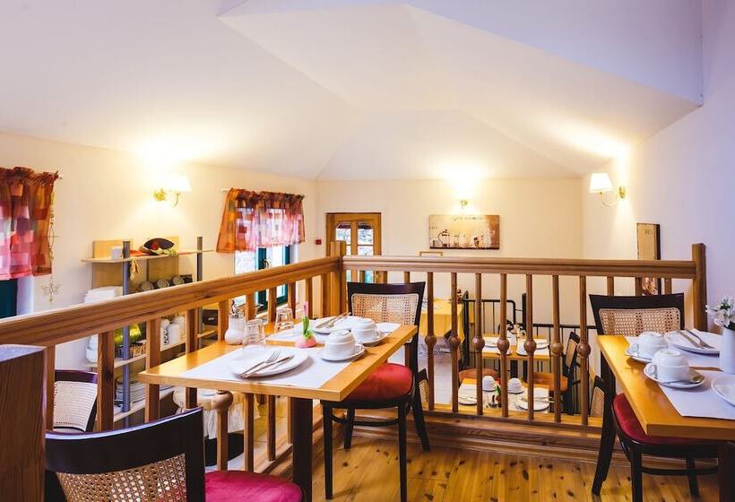 فندق Maltezský Kříž