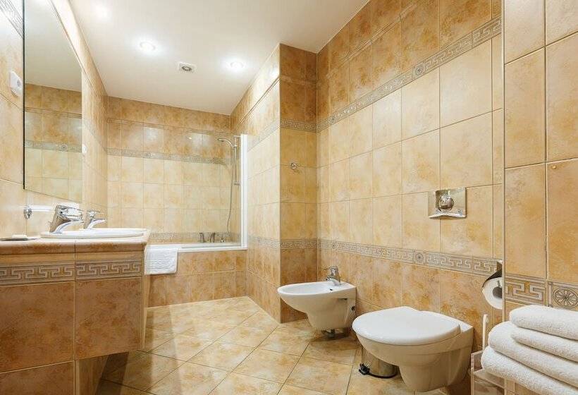 فندق Maltezský Kříž