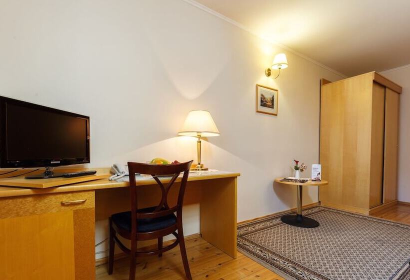 فندق Maltezský Kříž