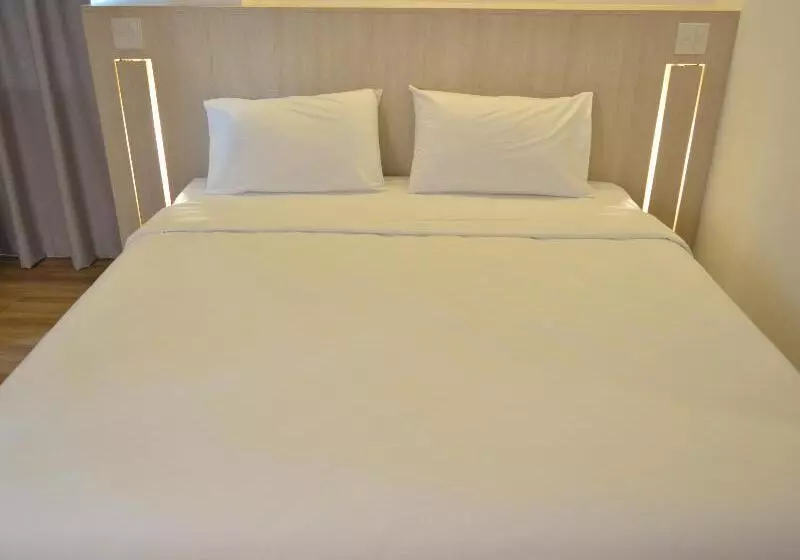 هتل Rezt Bangkok   Hostel
