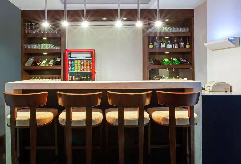 בית מלון כפרי Wyndham Garden Cancun Downtown