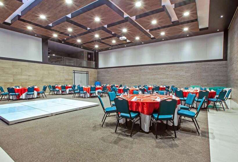 فندق Wyndham Garden Cancun Downtown