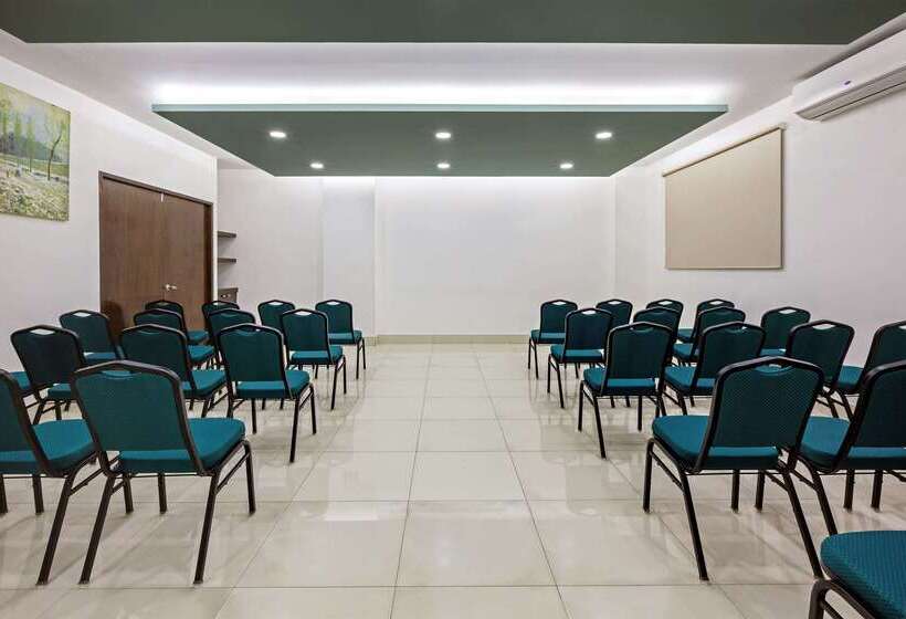 فندق Wyndham Garden Cancun Downtown