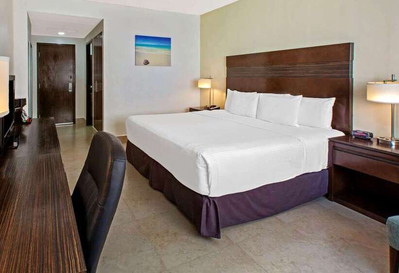 فندق Wyndham Garden Cancun Downtown