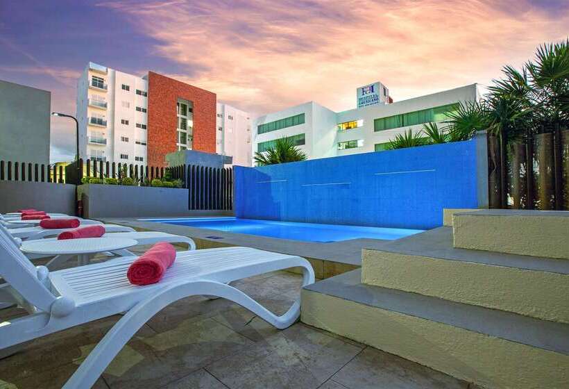 فندق Wyndham Garden Cancun Downtown