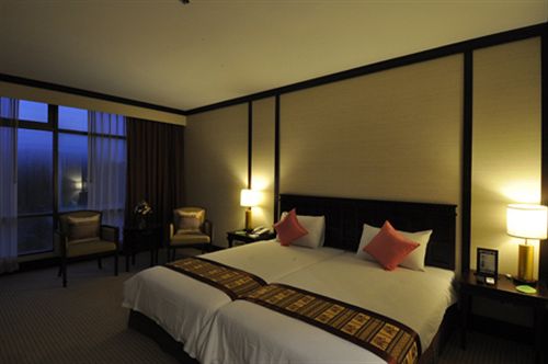 Iyara Park Hotel & Resort