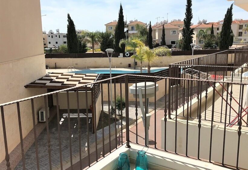 Kyklades Resort & Spa