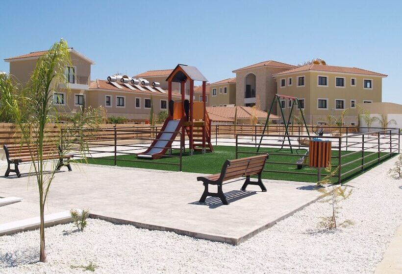 Kyklades Resort & Spa