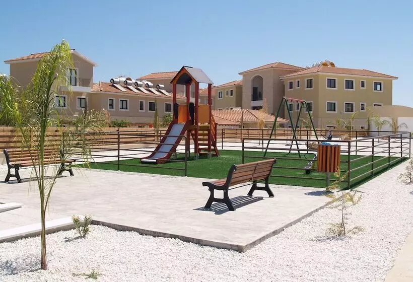 Kyklades Resort & Spa