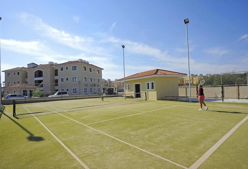 Kyklades Resort & Spa