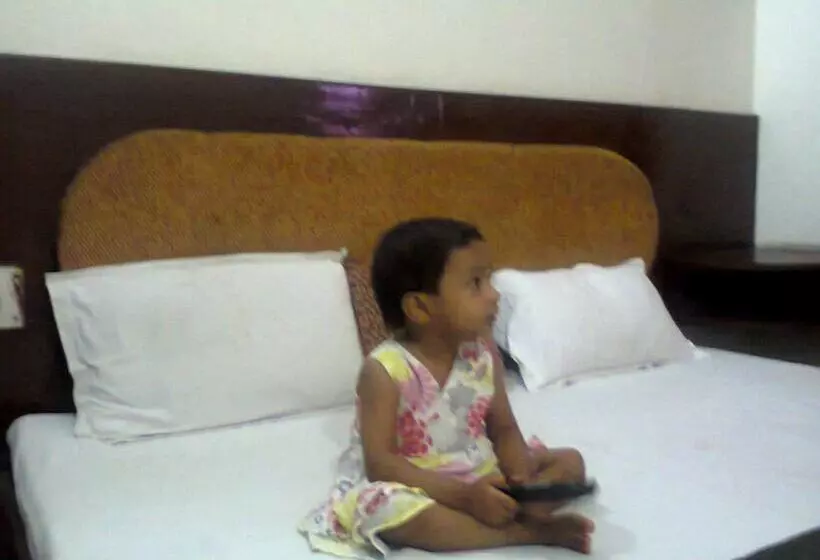 هتل Aditya Palace