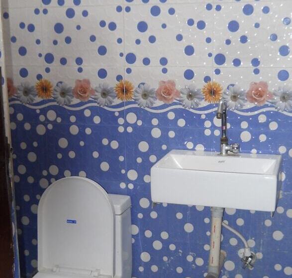 هتل Aditya Palace