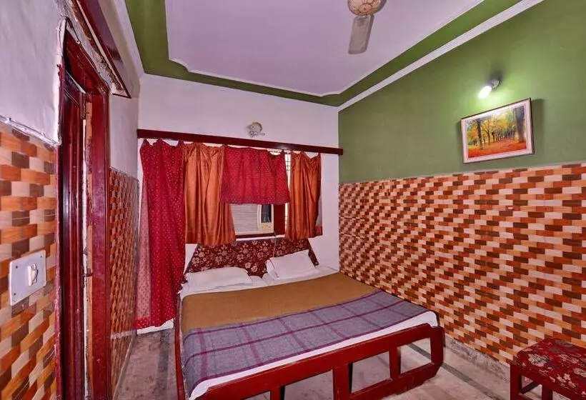 هتل Aditya Palace