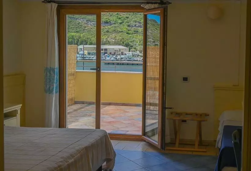 ホテル Baja Romantica