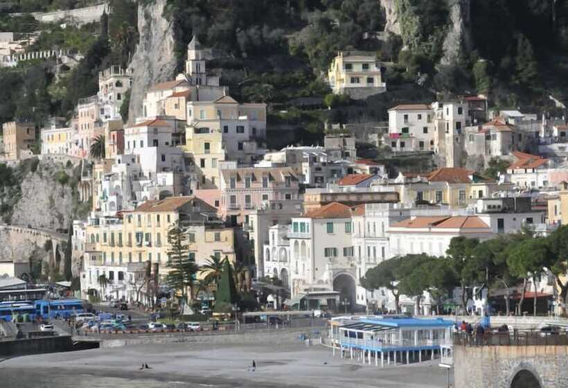 فندق Croce Di Amalfi
