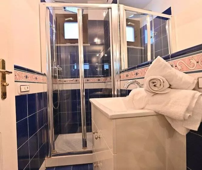 Отель Croce Di Amalfi