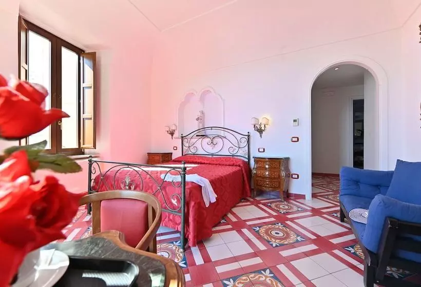 Отель Croce Di Amalfi
