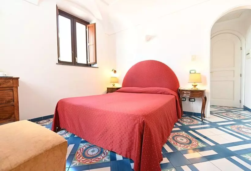 Отель Croce Di Amalfi