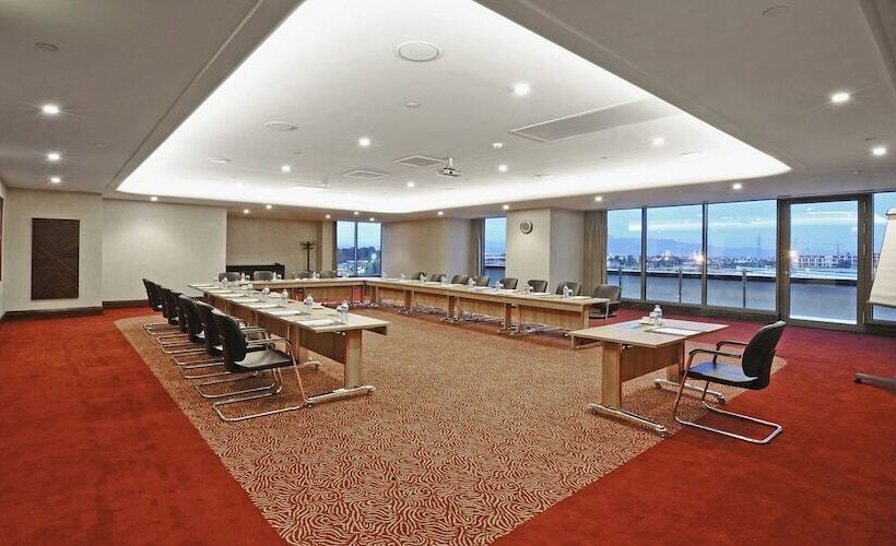 هتل Crowne Plaza Bursa Convention Center & Thermal Spa, An Ihg