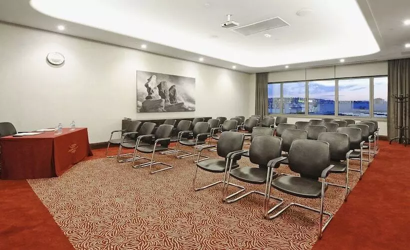 Отель Crowne Plaza Bursa Convention Center & Thermal Spa, An Ihg