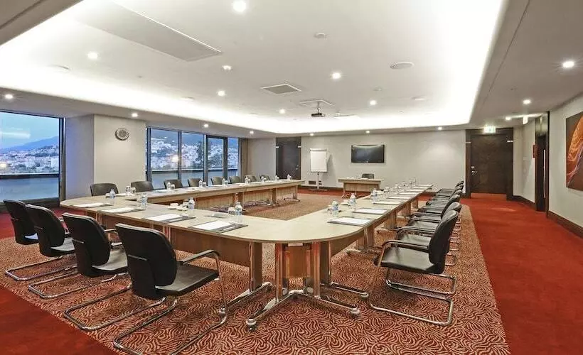 Отель Crowne Plaza Bursa Convention Center & Thermal Spa, An Ihg