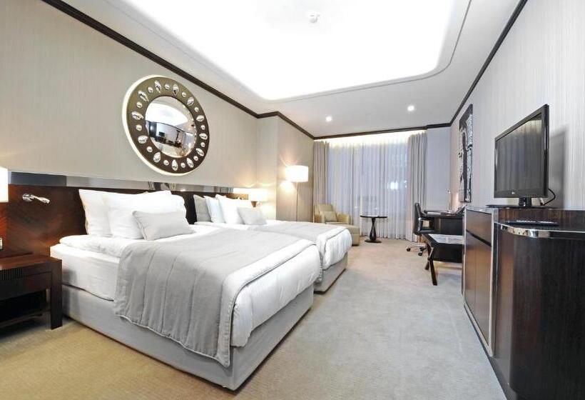 هتل Crowne Plaza Bursa Convention Center & Thermal Spa, An Ihg