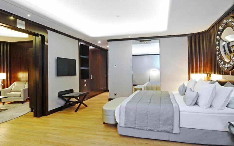 هتل Crowne Plaza Bursa Convention Center & Thermal Spa, An Ihg