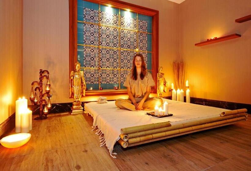 هتل Crowne Plaza Bursa Convention Center & Thermal Spa, An Ihg