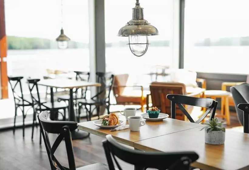 هتل Holiday Club Saimaan Rauha